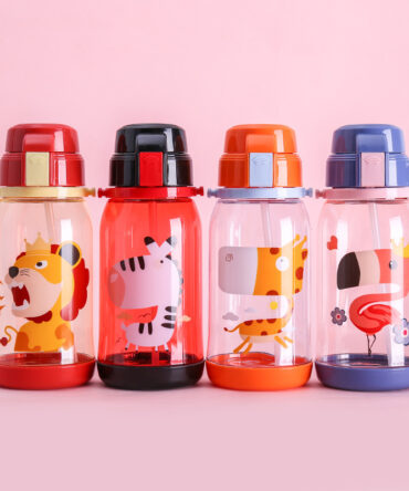 650ml Kids Water Bottle With Straw BPA Free Children Water Drinking Kettle Healthy Plastic Portable Sports Bottle